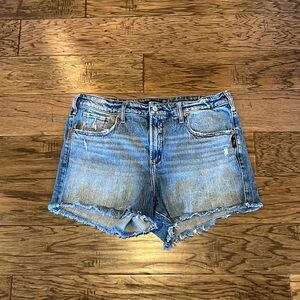 Silver Jeans Beau Short 3” Inseam High Rise Size 32